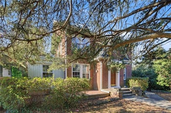 207 Hillcrest Ave, Fayetteville, NC 28305