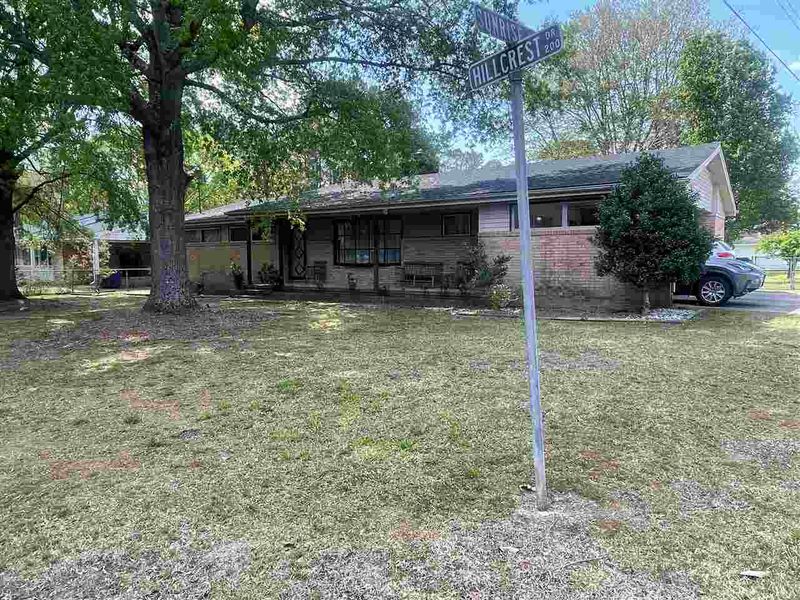 207 Hillcrest Dr, Smithfield, NC 27577