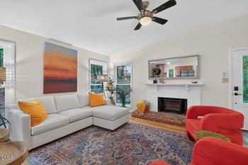 207 Holly Rg, Chapel Hill, NC 27516