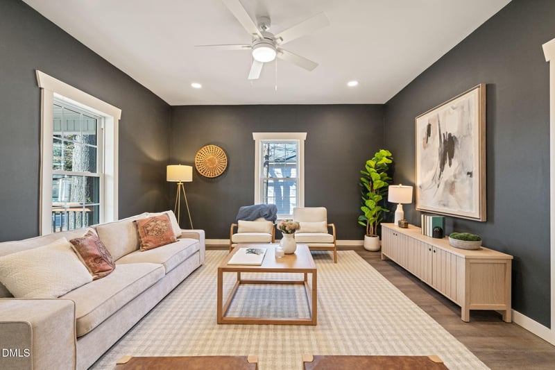 207 W Holt St, Burlington, NC 27217