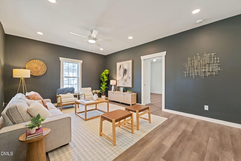 207 W Holt St, Burlington, NC 27217
