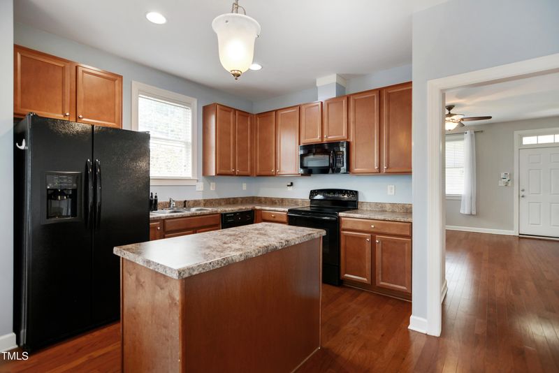 207 Idlewild Ave, Raleigh, NC 27601