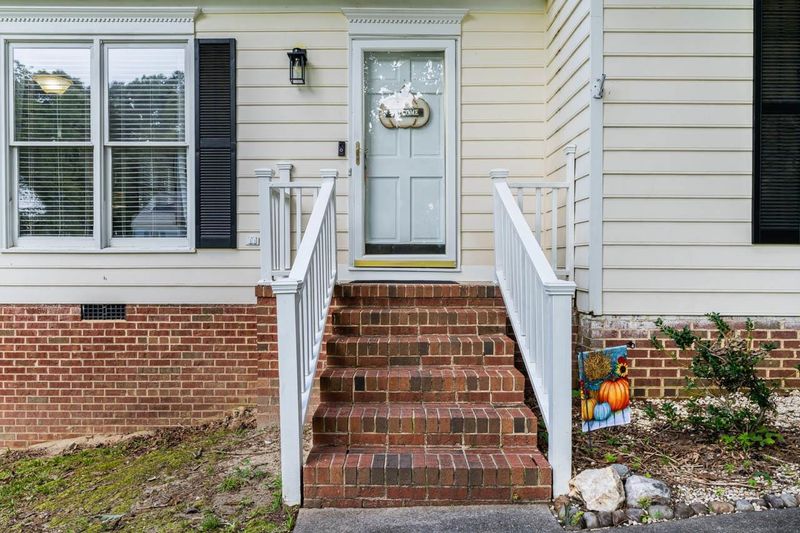 207 Indian Spring Dr, Knightdale, NC 27545