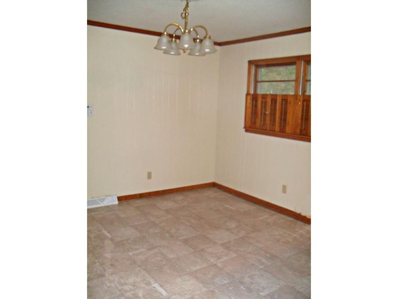 207 Ivey Rd, Graham, NC 27253