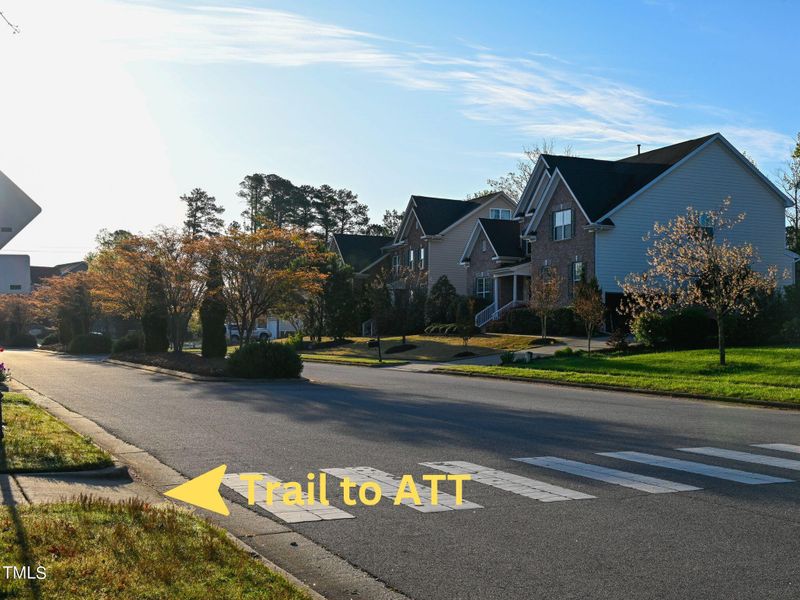 207 Ivyshaw Rd, Cary, NC 27519
