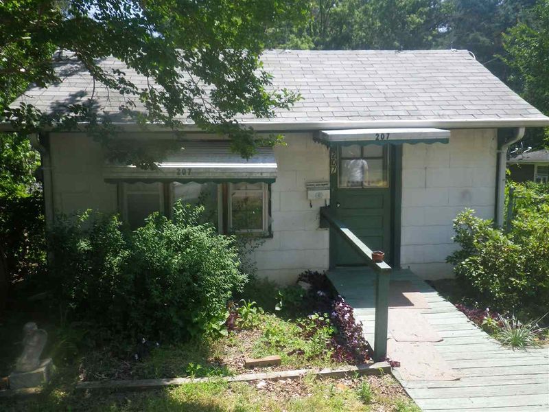 207 Jones Franklin Rd, Raleigh, NC 27606