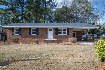 207 Jordan St, Warsaw, NC 28398