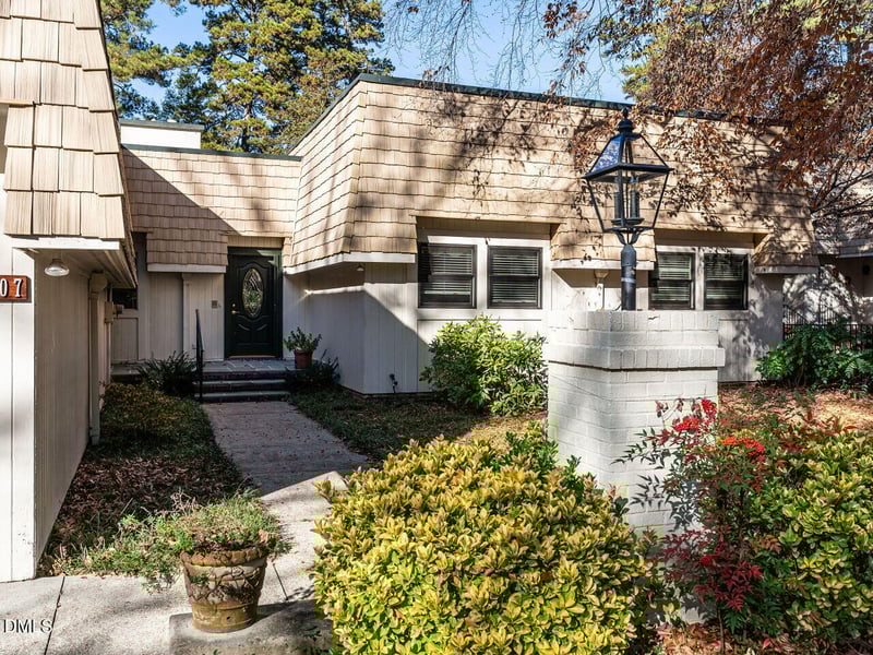 207 Kelso Ct, Cary, NC 27511