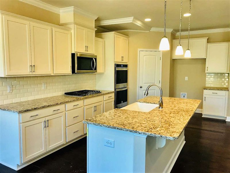 207 Kentigern Dr #38, Raleigh, NC 27606