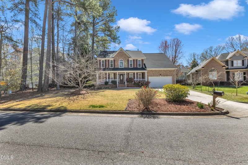 207 Lewey Brook Dr, Cary, NC 27519