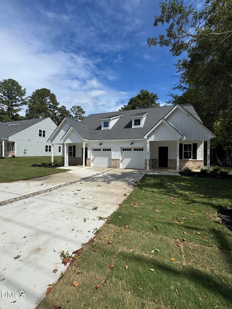 207 Main St #A, Four Oaks, NC 27524