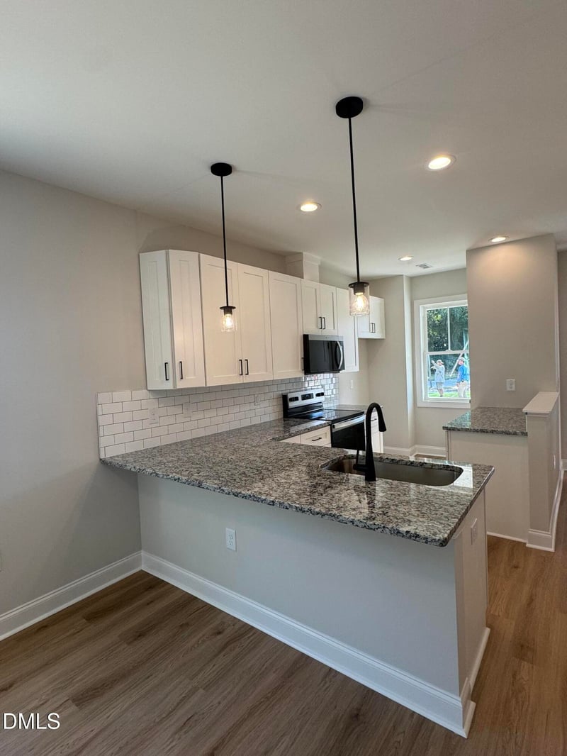 207 Main St #A, Four Oaks, NC 27524