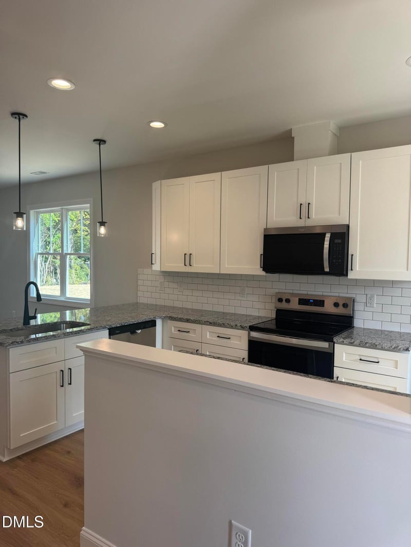 207 Main St #A, Four Oaks, NC 27524