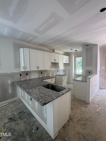 207 Main St #B, Four Oaks, NC 27524