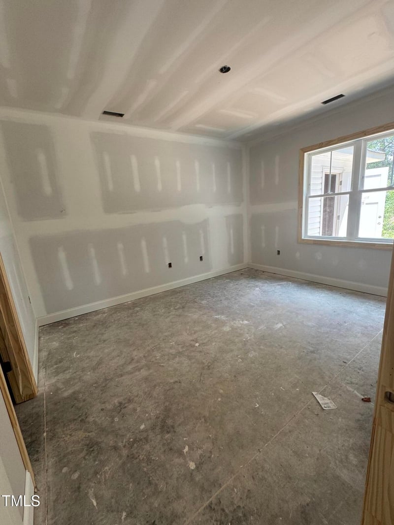 207 Main St #B, Four Oaks, NC 27524