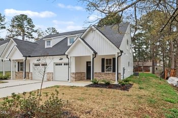 207 Main St #B, Four Oaks, NC 27524