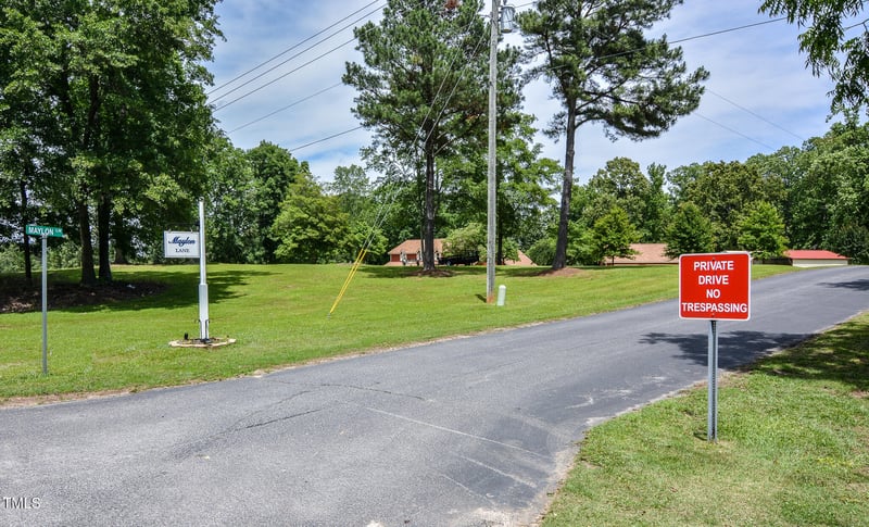 207 Maylon Ln, Clayton, NC 27520
