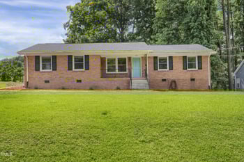 207 Mcleod Dr, Sanford, NC 27330