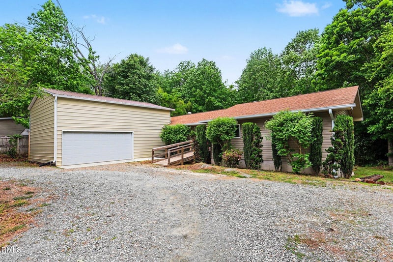 207 Oakland Dr, Apex, NC 27539