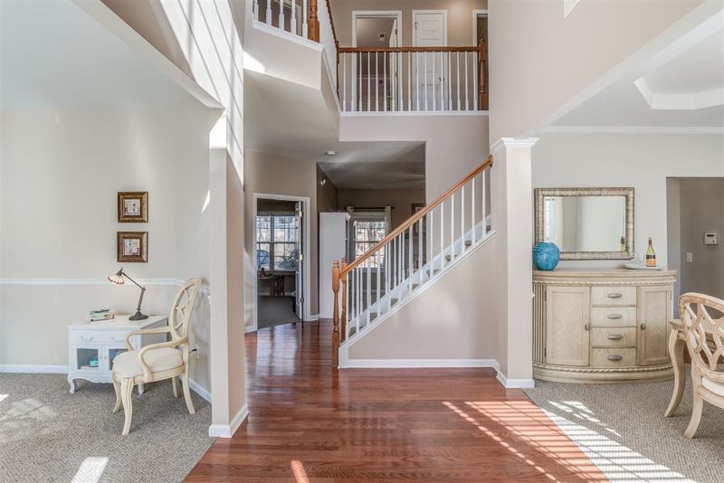 207 October Glory Dr, Apex, NC 27539