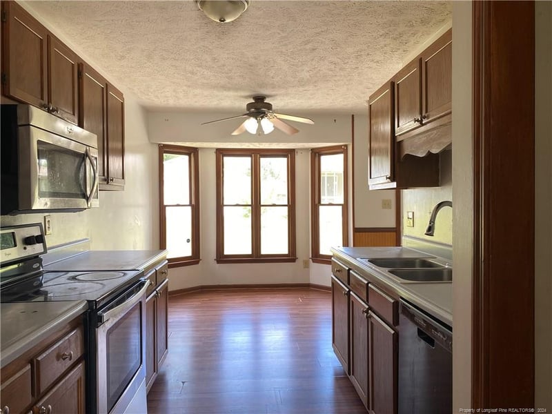 207 Partridge Rd, Fayetteville, NC 28306