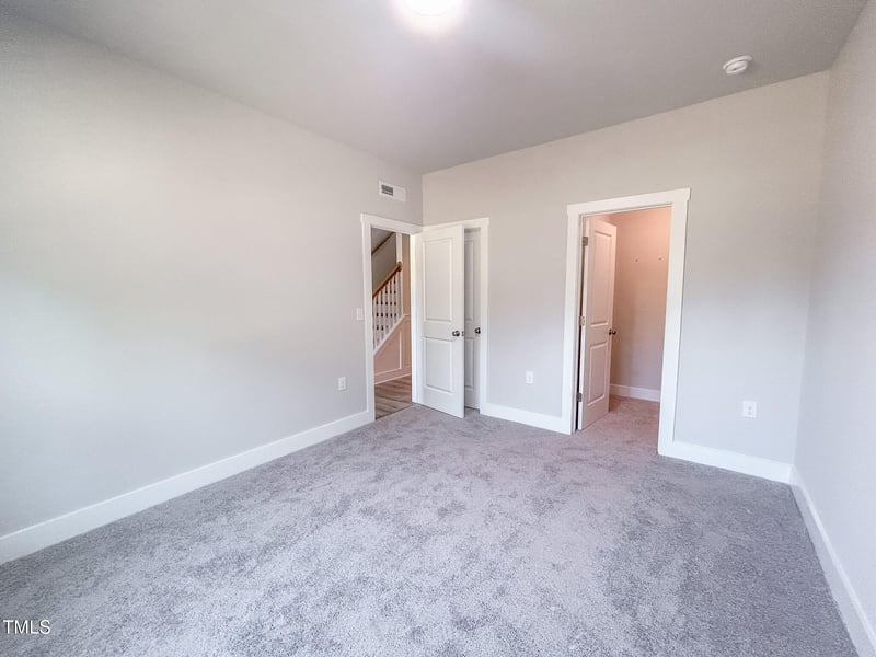 207 Pond View Ct, Fuquay Varina, NC 27526