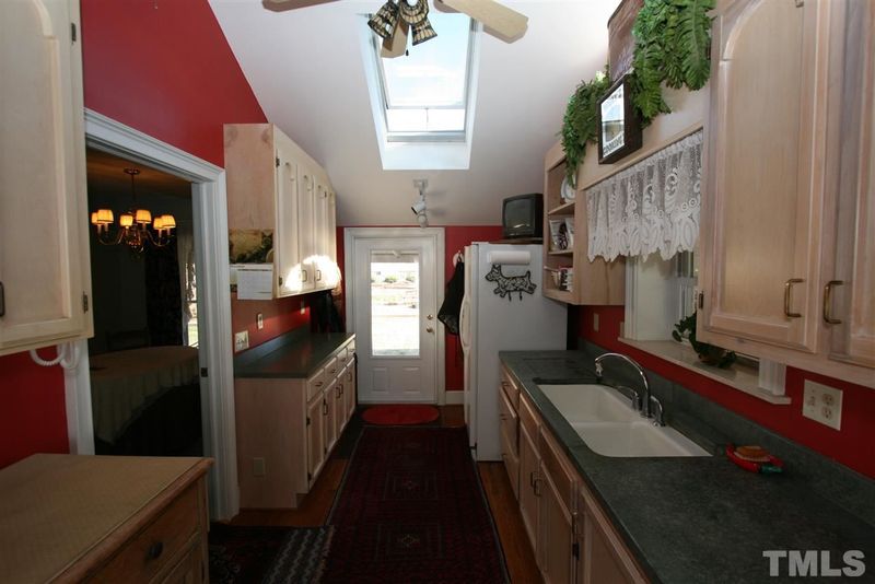 207 SE Railroad, Youngsville, NC 27596