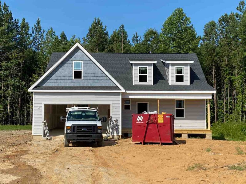 207 Rickenbacker Dr, Zebulon, NC 27597