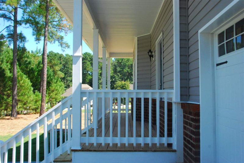 207 Saddle Ln, Lillington, NC 27546