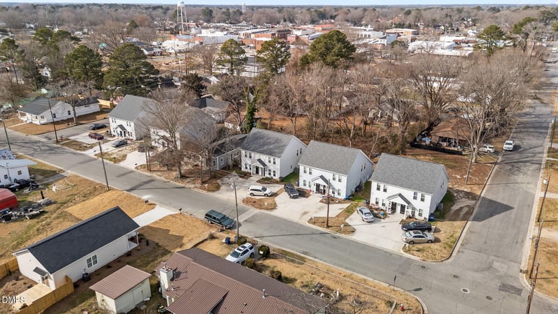 207 Sellers St, Selma, NC 27576