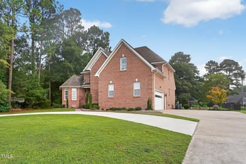 207 Sevendales Dr, Goldsboro, NC 27534