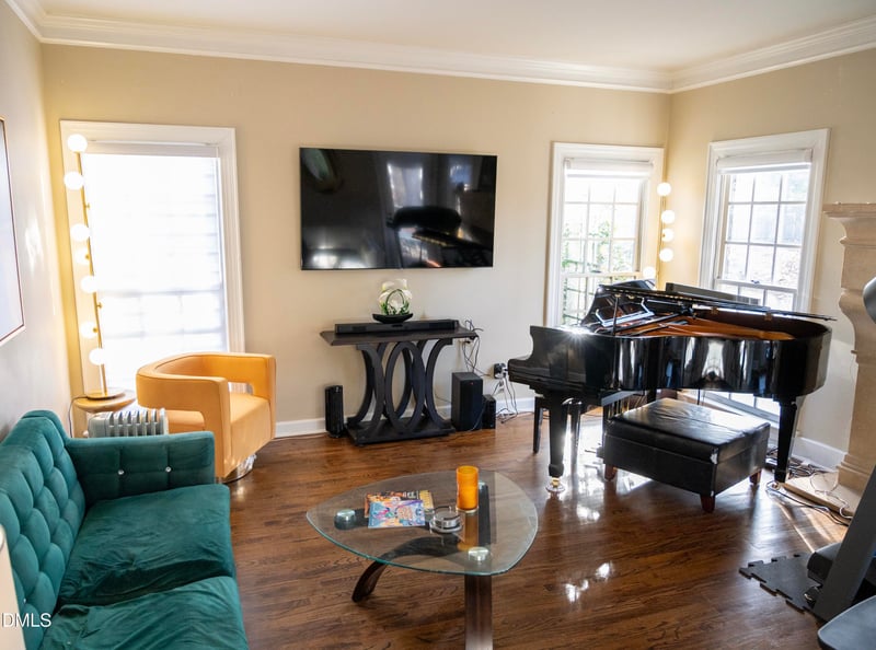 207 Sleepy Creek Dr, Clayton, NC 27520