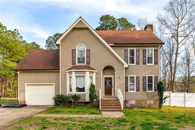 207 Stone Ln, Clayton, NC 27520