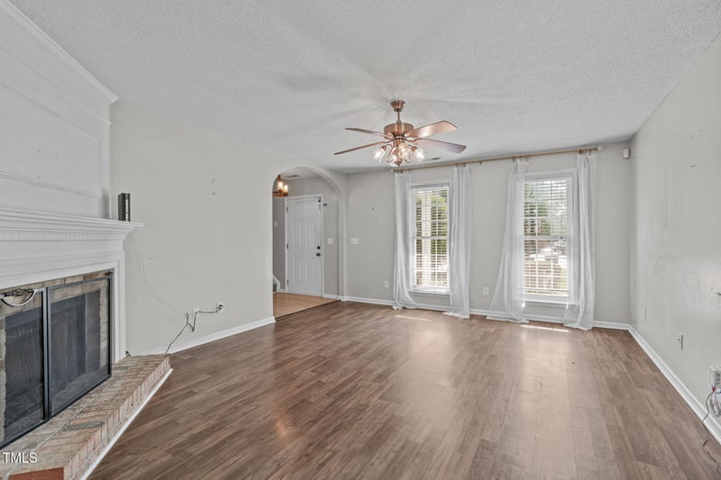207 Stonecreek Dr, Apex, NC 27539