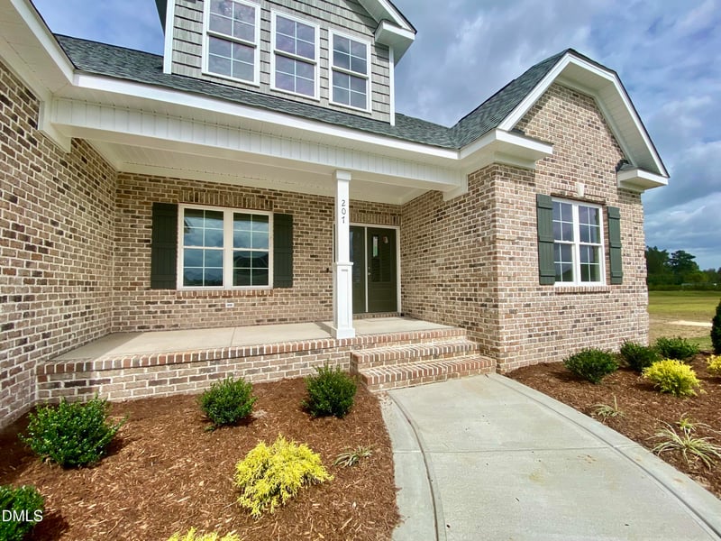 207 Stonewood Dr, Goldsboro, NC 27530
