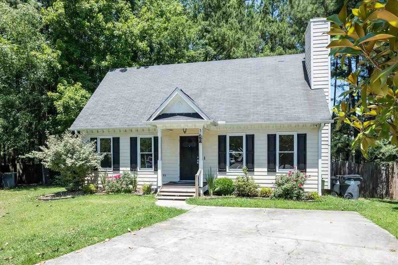 207 Sugarland Dr, Apex, NC 27502