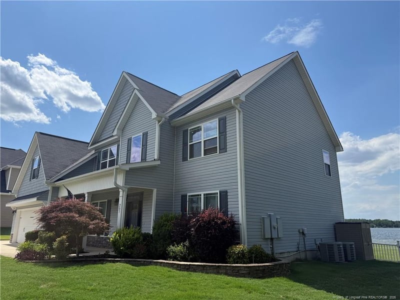 207 Summer Creek Ln, Sanford, NC 27332
