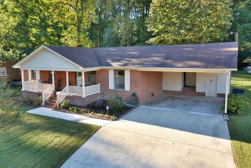 207 Tracy Trl, Durham, NC 27712
