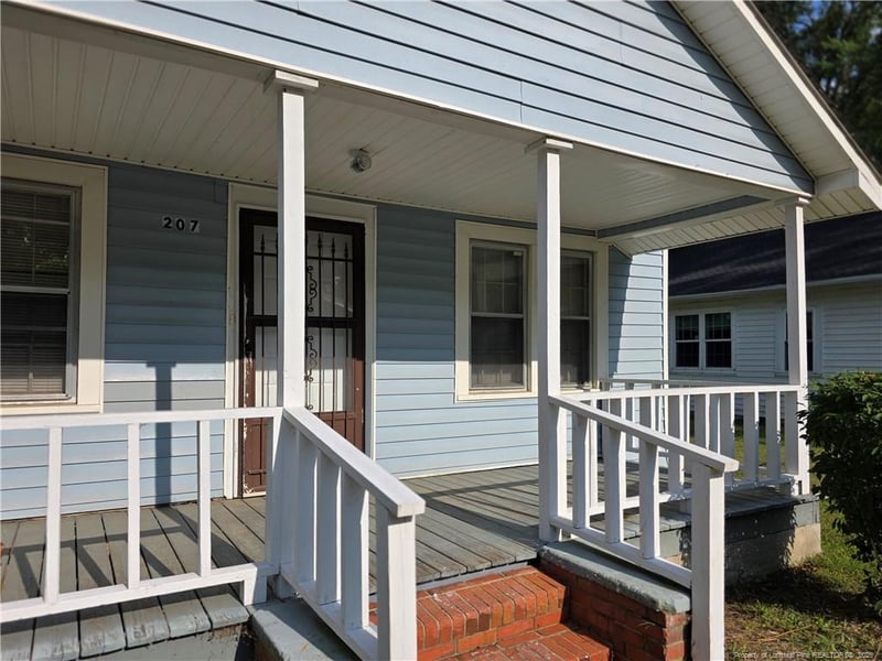 207 Triangle Pl, Fayetteville, NC 28312