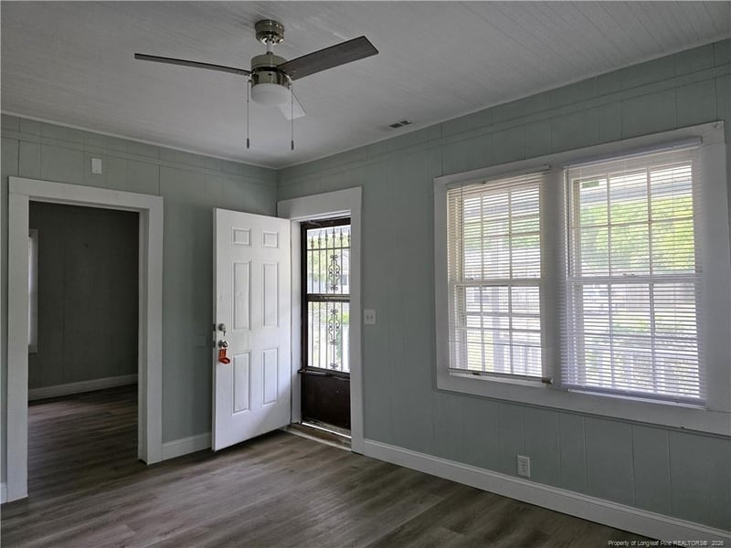 207 Triangle Pl, Fayetteville, NC 28312