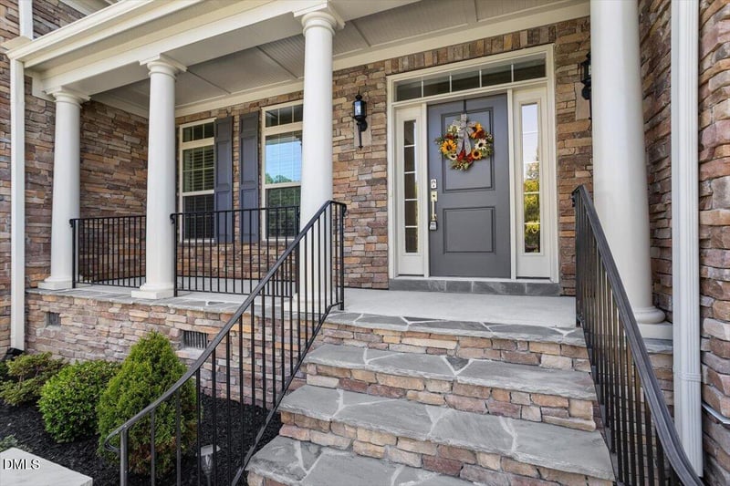 207 Weddington Park Ln, Apex, NC 27523
