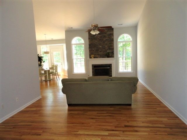 207 Weslyn Tc, Durham, NC 27703