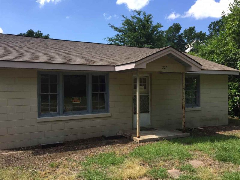 207 Weston Rd, Garner, NC 27529