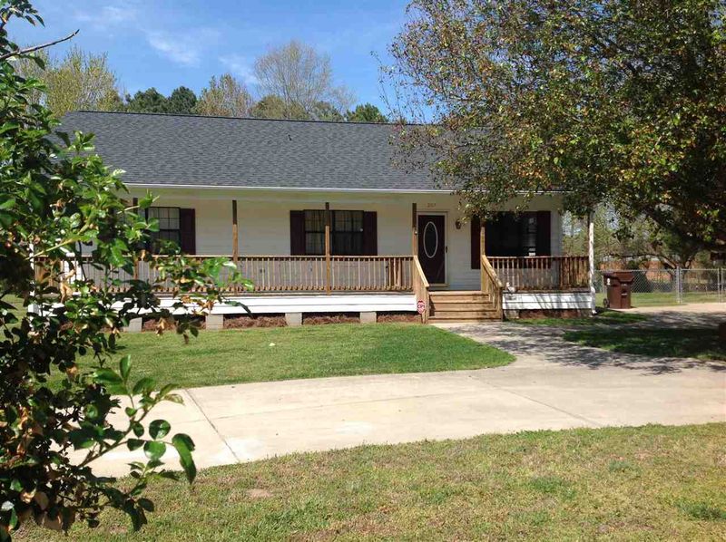 207 E Winston St, Youngsville, NC 27596