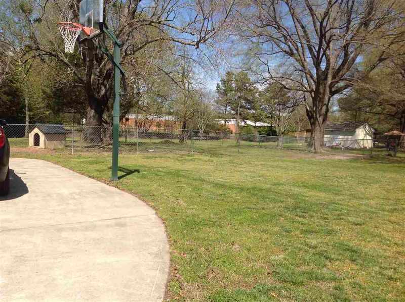 207 E Winston St, Youngsville, NC 27596