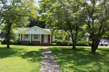 2071 Meadow Ln, Graham, NC 27253