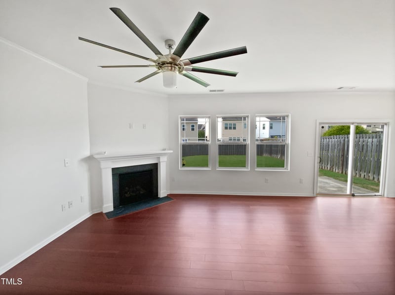 2072 Tanners Mill Dr, Durham, NC 27703