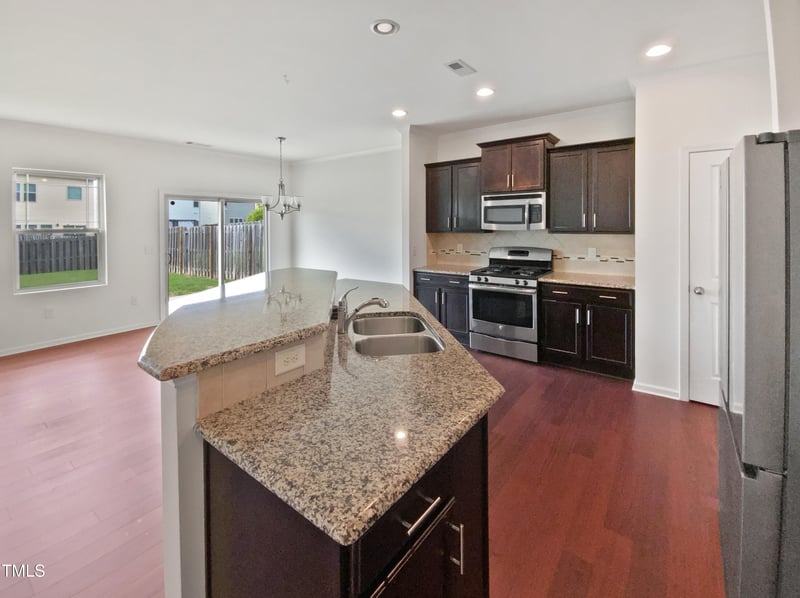 2072 Tanners Mill Dr, Durham, NC 27703