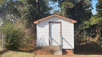 2074 Corrinna St, Fayetteville, NC 28311