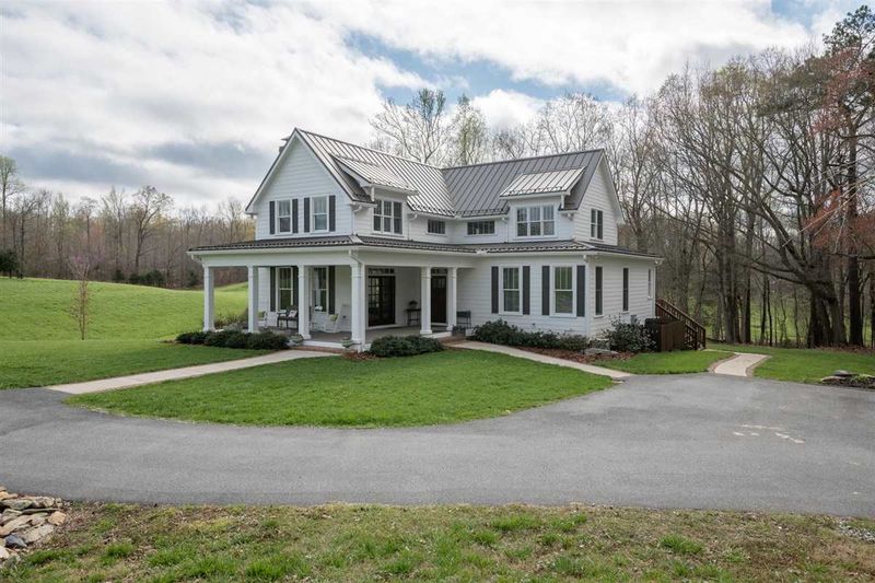 2074 Dezern Dr, Hillsborough, NC 27278